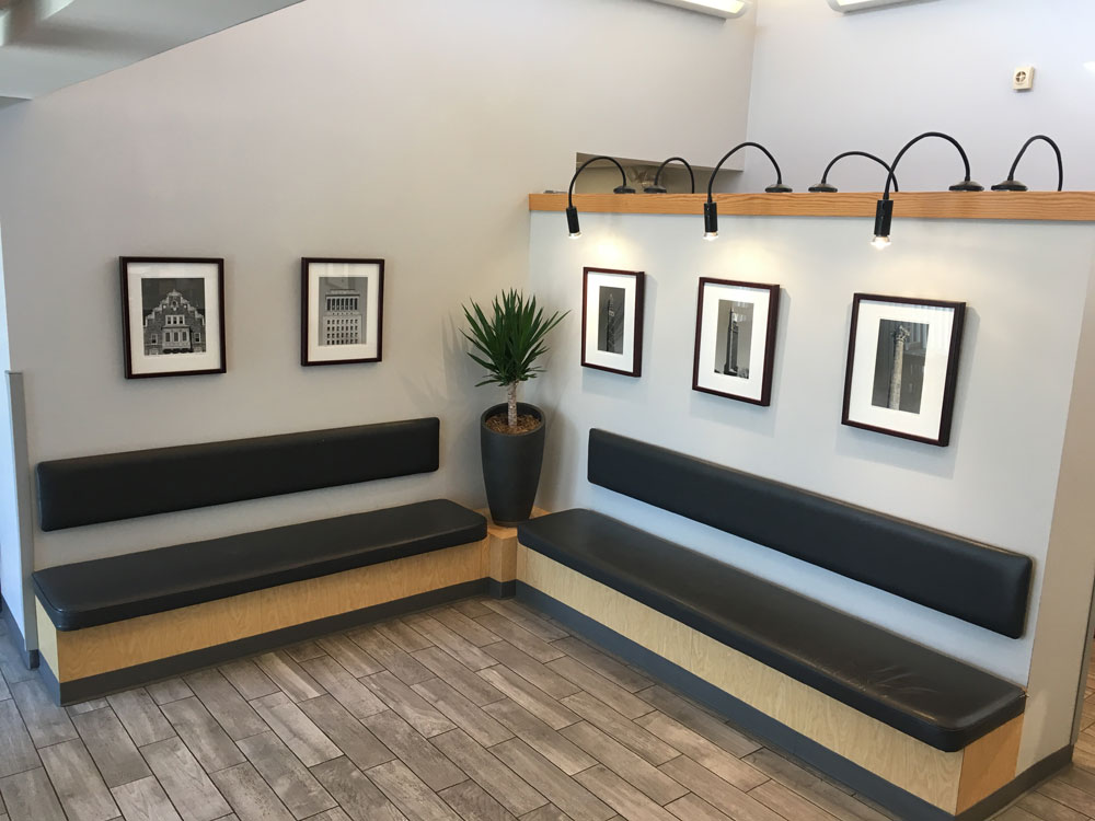 We have a comfortable sitting area for you to wait in until the doctor is ready for your appointment.